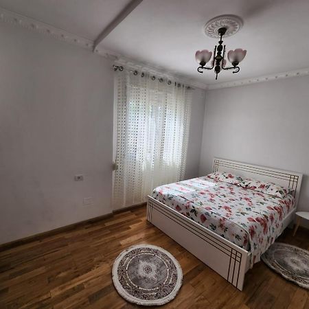 Private Room On A Shared Apartament Near Durres Beach Экстерьер фото