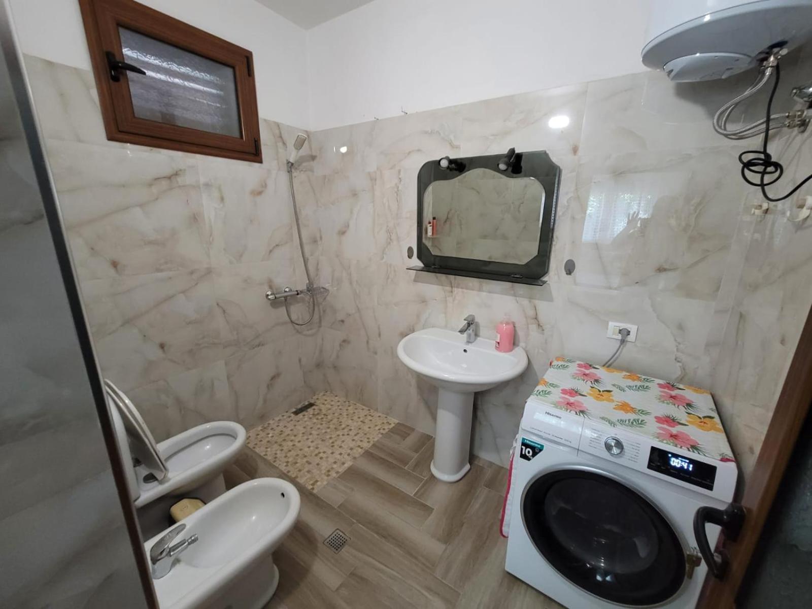 Private Room On A Shared Apartament Near Durres Beach Экстерьер фото