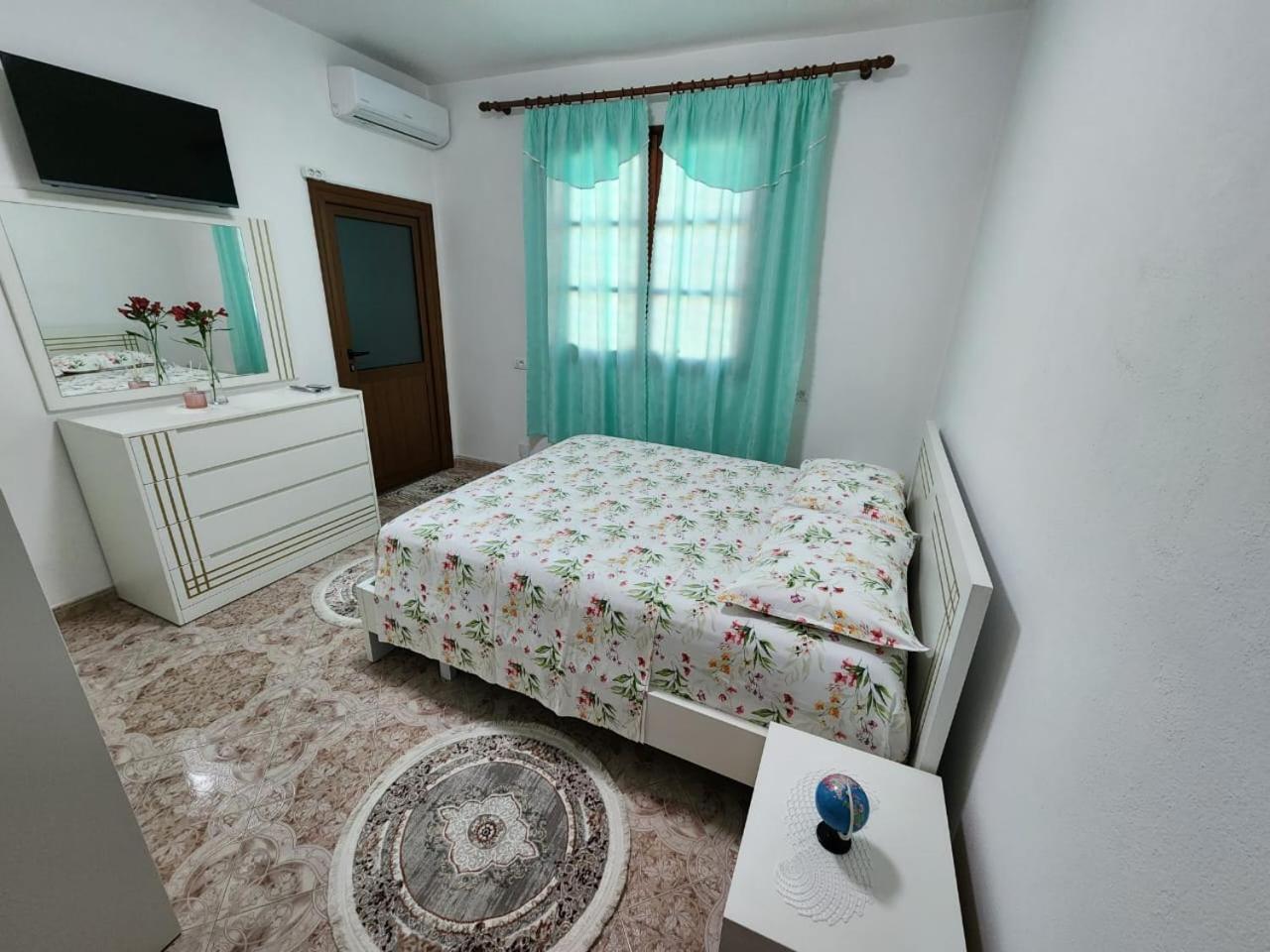 Private Room On A Shared Apartament Near Durres Beach Экстерьер фото