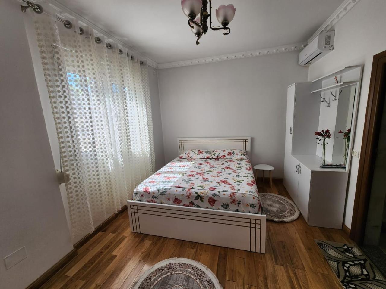 Private Room On A Shared Apartament Near Durres Beach Экстерьер фото
