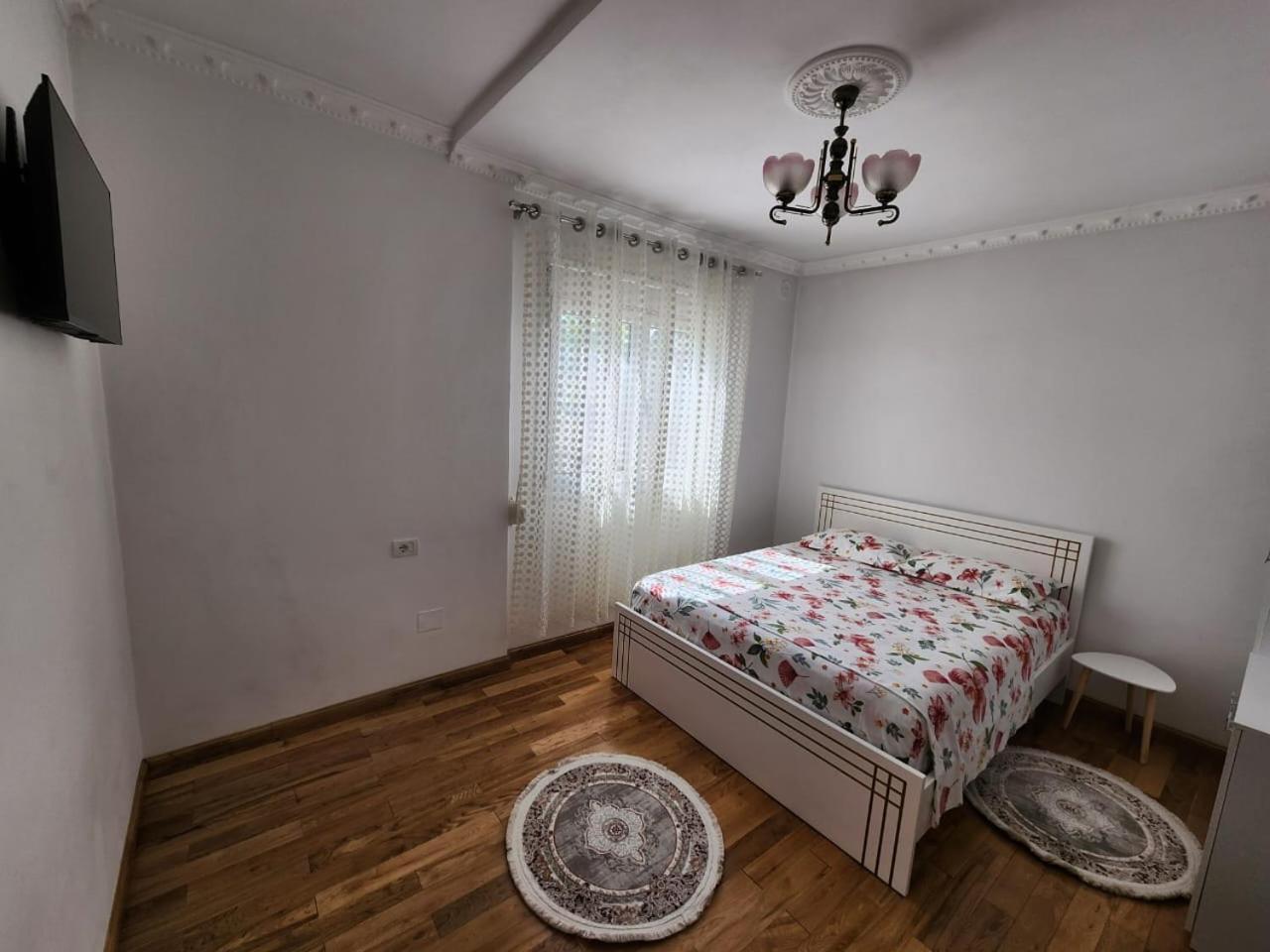Private Room On A Shared Apartament Near Durres Beach Экстерьер фото