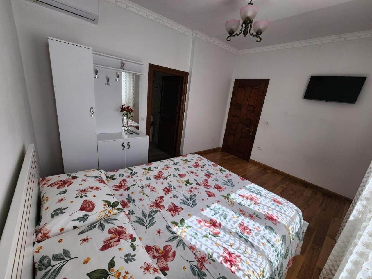 Private Room On A Shared Apartament Near Durres Beach Экстерьер фото
